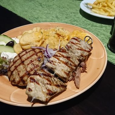 051.-Nikopolis-in-Bautzen-Dolmadakia-Bifteki-Gyros-Zaziki-Saganaki-Ouzo-Oktopus-lecker-Souflaki-Grill-griechischer-Wein-Feta-Tarama-Musik-Restaurant-Griechenland